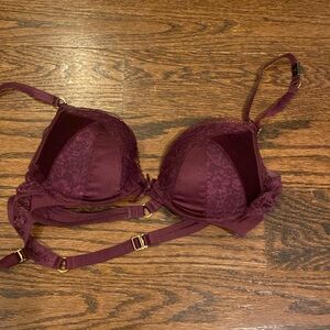 NWT Victoria’s Secret push up bra size 34B burgundy